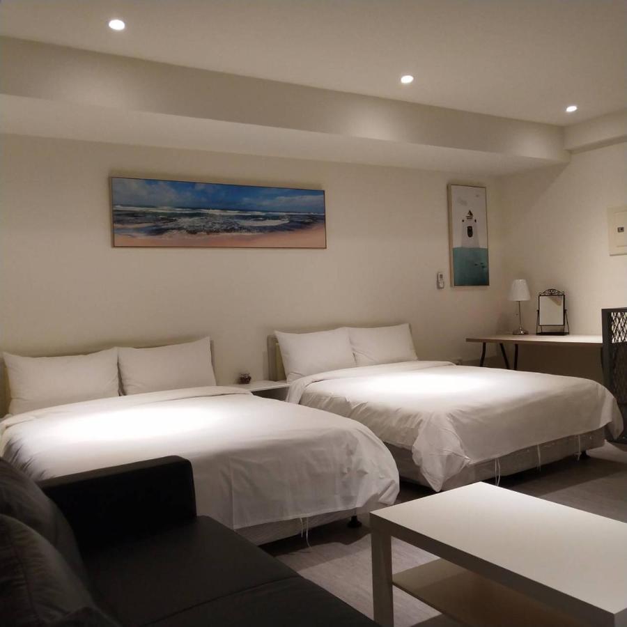 Hotel In Fengchia à Taichung Extérieur photo