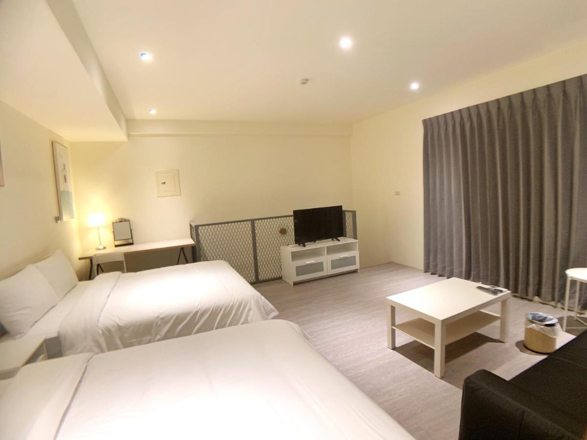Hotel In Fengchia à Taichung Extérieur photo